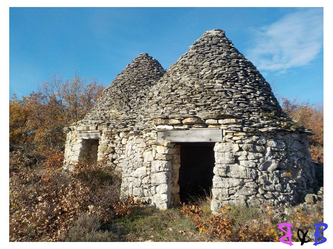 Photo de l'article Sur les chemins des cabanes pointues