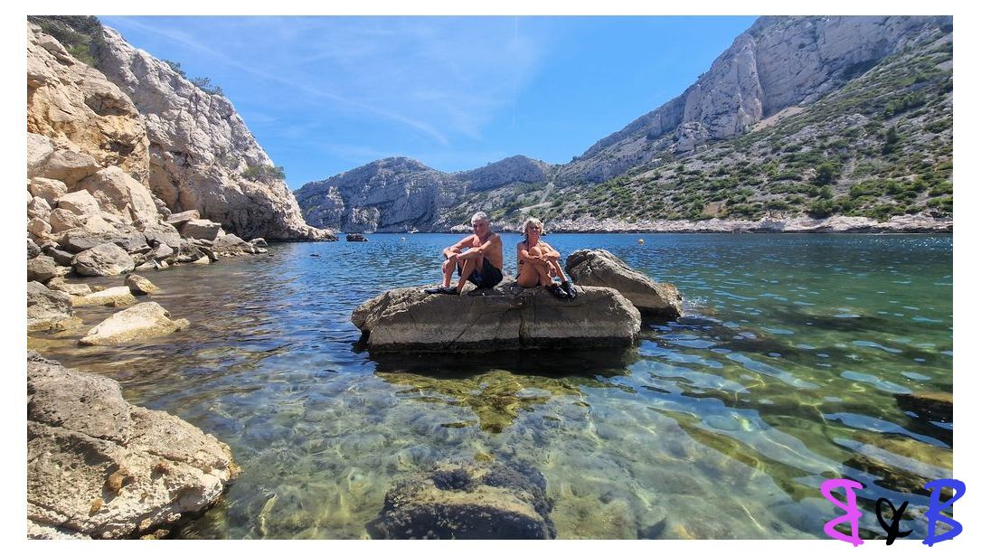 Photo de l'article Calanques - La Grotte Bleue